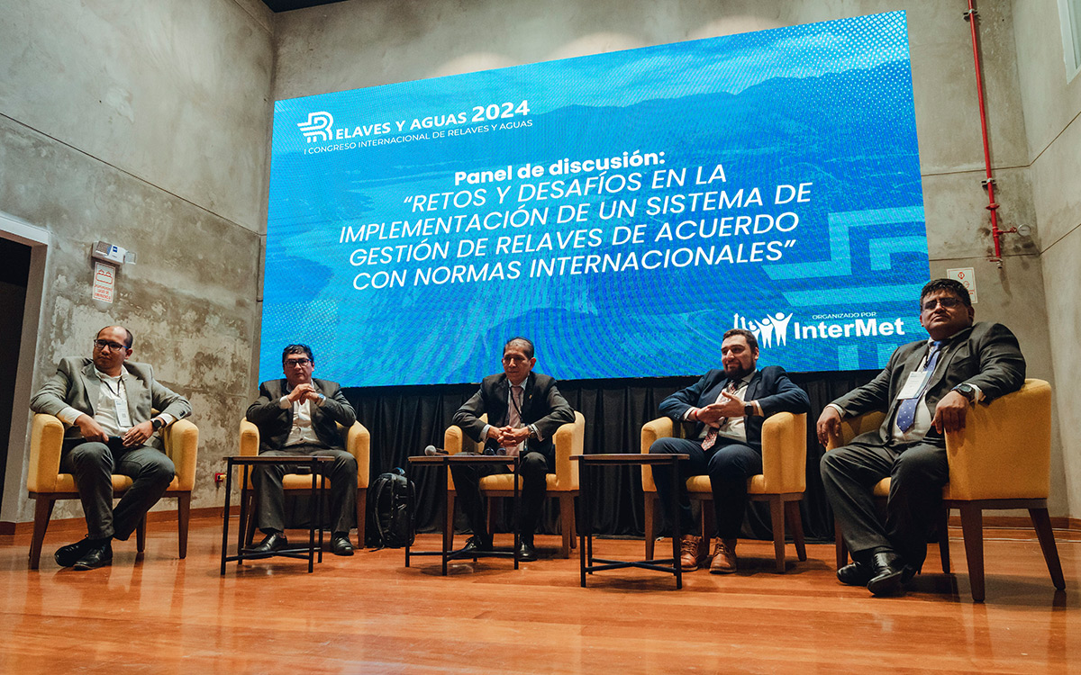 Congreso Aguas y Relaves
