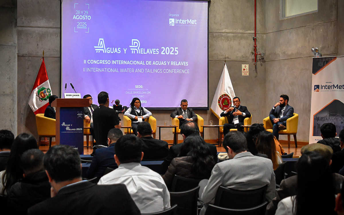 Aguas y Relaves 2025