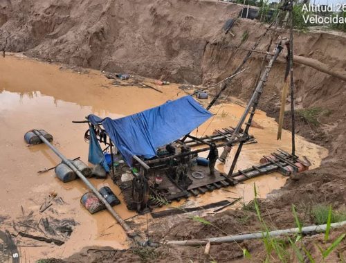 Ejército destruye bienes de minería ilegal valorizados en más de S/ 15 millones en Madre de Dios